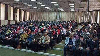 بالتعاون مع 