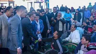 بمشاركة 1500 شخص.. محافظ الإسكندرية يطلق مهرجان الدرجات بالكورنيش (صور)