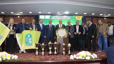 مدينة العاشر من رمضان تفوز بدرع البطولة الرياضية للمدن الجديدة