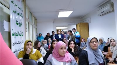 طلاب آثار في زيارة لصندوق ريادة الأعمال 