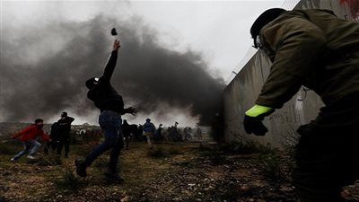 قادة فلسطينيون وأمريكيون يلقون باللوم على بعضهم البعض في أعمال العنف