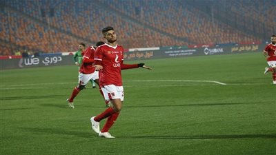 أحمد الشيخ يستفسر من 