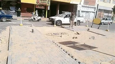 مطبات جديدة مطابقة للمواصفات العالمية بطريق النصر في الغردقة