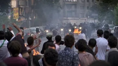 إضرا النار في مبنى 