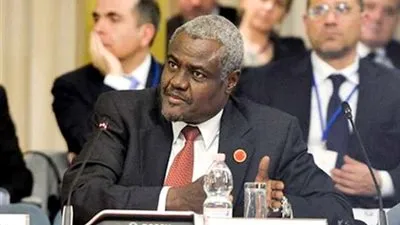 رئيس المفوضية الأفريقية لـ السيسي: نأمل أن نستفاد من حكمتك في المستقبل