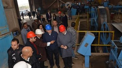   وزير قطاع الأعمال يزور 3 شركات لبحث سبل تطويرها 