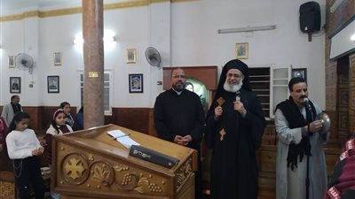 مطران المنيا يشارك في الاجتماع العام بكنيسة أم النور بالمنصورة