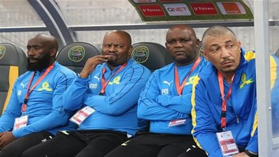 موسيماني يعاني.. أزمة جديدة تضرب صن داونز قبل مباراة الأهلي