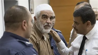 إسرائيل تسجن الشيخ رائد صلاح 28 شهرا
