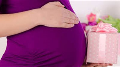 بالصور.. أفكار هدايا غير تقليدية للحوامل في عيد الحب 