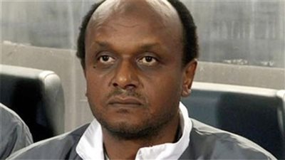 إسماعيل يوسف يساند لاعبي الزمالك قبل رحلة السوبر