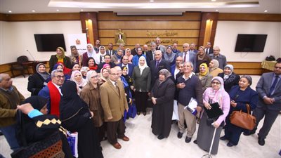 وزيرة التضامن تكرم 173 موظفا بلغوا سن المعاش