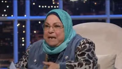 أستاذة بالأزهر تطالب الطيب بتنقية الأحاديث: بعضها يسئ للرسول