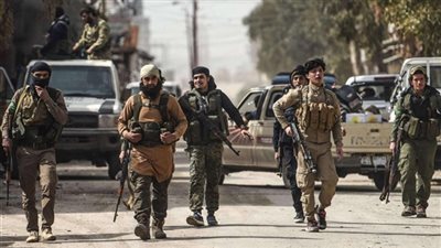 الفصائل السورية الموالية لتركيا تشن هجومًا على إدلب السورية