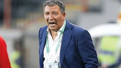 رسميا.. إقالة تين كات مدرب اتحاد جدة وتحديد بديله