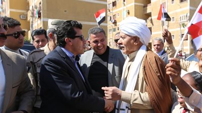 وزير الرياضة ومحافظ أسوان يشهدان انطلاق سباق الجري السنوي (صور)