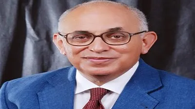 انتخاب أستاذ بـ