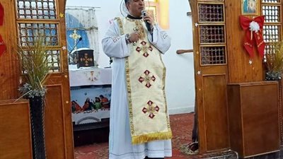 احتفالات ايبارشية طيبة للأقباط الكاثوليك بصوم يونان