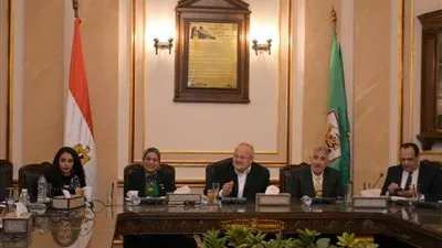 رئيس جامعة القاهرة: علاج أي حالات يظهر عليها كورونا بالمجان (صور)