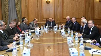 وزير الإنتاج الحربي يبحث التعاون المشترك مع كبرى الشركات البولندية