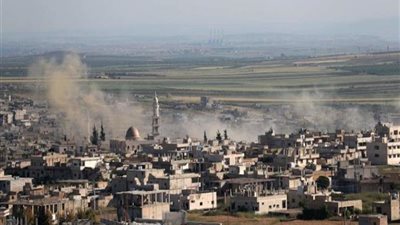 غارات جوية على المواقع التركية وانسحاب قواتها.. ماذا يحدث في سوريا؟