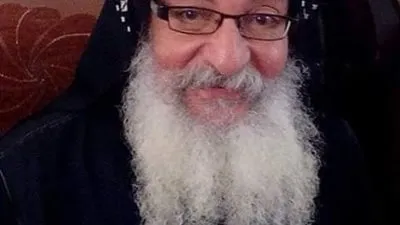 الأنبا متاؤس يترأس صلاة جنازة الراهب منصور السرياني 