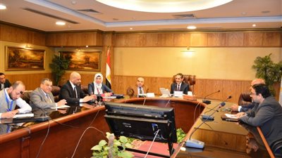 محافظ الغربية يناقش استعدادت مارثون جري لصالح مستشفى 57357 بطنطا (صور)