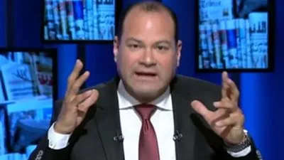 نشأت الديهي عن فتاوى نجل 