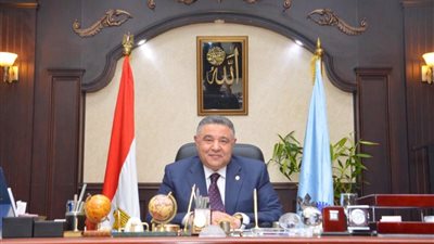 محافظ البحر الأحمر يوجه بتشريح 