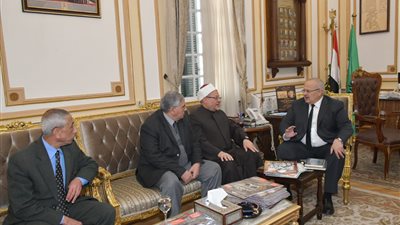 رئيس جامعة القاهرة: القرآن والسنة ليسا من التراث