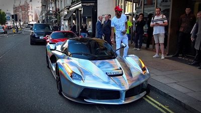 أوباميانيج يمتلك أغلى سيارة في الدوري الإنجليزي براتب 6 ساعات