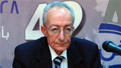 وزير السياحة والآثار ينعي علي رضوان:  فقدنا واحدا من أهم العلماء