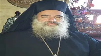 المطران عطا الله حنا يدعو لإنهاء الانقسامات الفلسطينية