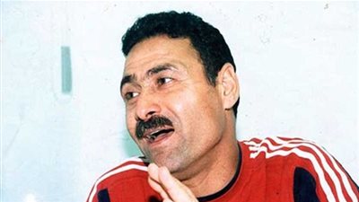 في ذكرى رحيله.. أرقام وبطولات من مسيرة ثابت البطل أيقونة النادي الأهلي (تقرير)