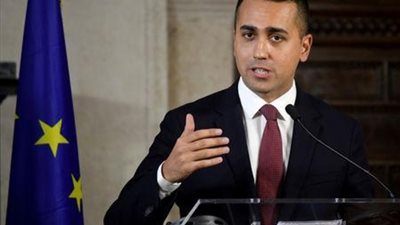 وزير الخارجية الإيطالي يدعو للتظاهر ضد الحكومة.. غدا 