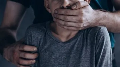 تفاصيل صادمة.. إمام مسجد يغتصب طفلا عقب جلسة تحفيظ قرآن