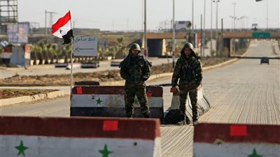 الجيش السوري يزيل الحواجز عن الطريق السريع بين دمشق وحلب