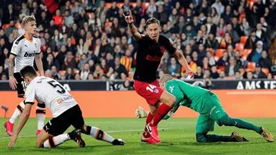 فالنسيا ضد أتلتيكو مدريد 2/2 في الدوري الإسباني | ملخص وأهداف اللقاء (فيديو)