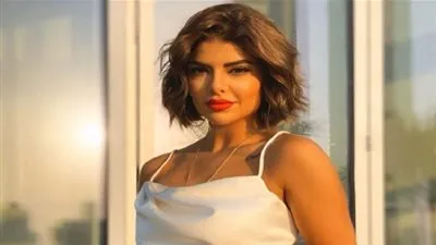 اصالة كامل تتعرض للتنمر والسخرية بعدما حلقت شعرها لنفسها بالماكينة (صور)