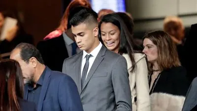 نجم ريال مدريد الجديد يظهر في مدرجات سانتياجو بيرنابيو