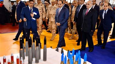 السيسي يفتتح مصنع 300 الحربي بشركة أبوزعبل (صور)