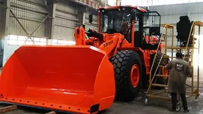 المشرف على إنتاج اللودر المصري: سعره أقل 30% من نظيره العالمي بضمان مدى الحياة