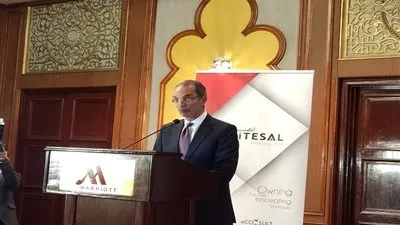 وزير الاتصالات يعلن بشرى سارة بخصوص خدمات الرعاية الصحية بالقرى والنجوع