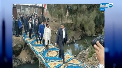 تامر أمين مدافعًا عن وزيرة الهجرة: 