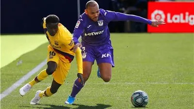 عاجل.. برشلونة يحسم صفقة بديل سواريز