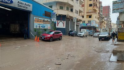 هطول أمطار غزيرة على كافة مناطق الإسكندرية (صور)
