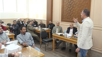 إدارة التدريب بالأزهر تنظم دورة في 