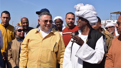 محافظ البحر الأحمر: فتح الإعلان عن الوحدات السكنية.. والأولوية لمتضرري السيول 