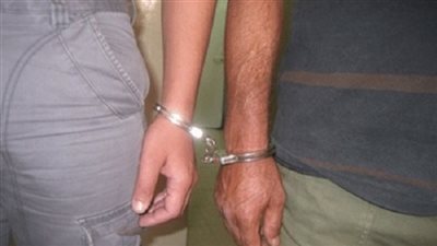 إحالة عاطلين تخصصا في سرقة الشقق السكنية بمصر الجديدة للجنح 