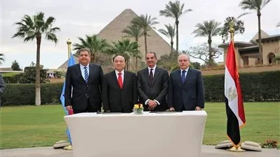 شراكات دولية وريادة أفريقية.. تقرير يستعرض جهود وزارة الاتصالات خلال 2019